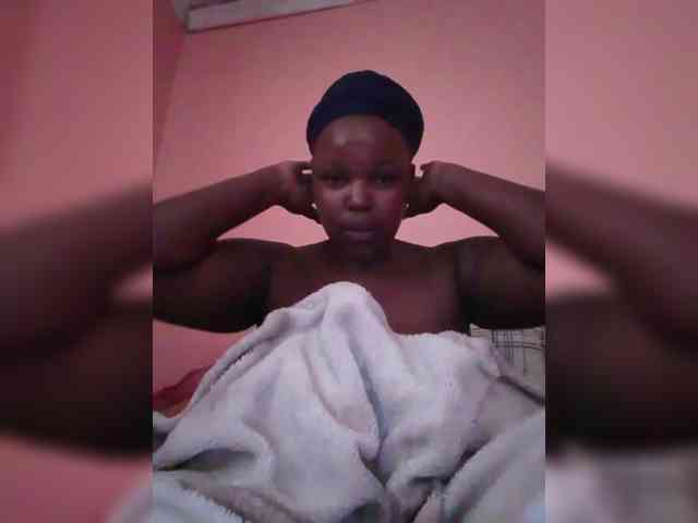 thickNande webcam