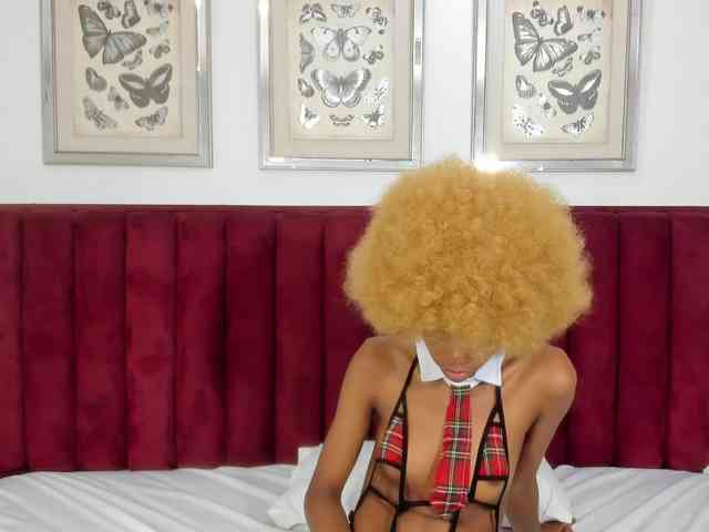 KinkyCutie webcam