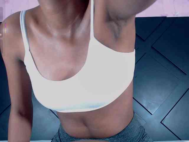 KinkyCutie webcam