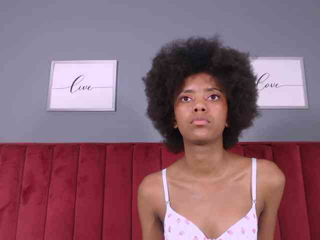 KinkyCutie webcam