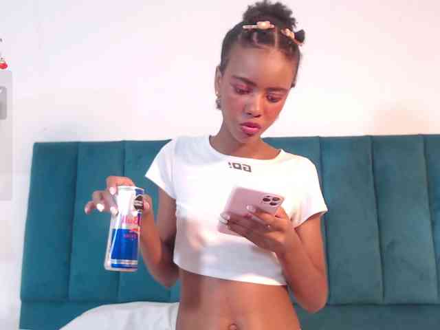 KinkyCutie webcam