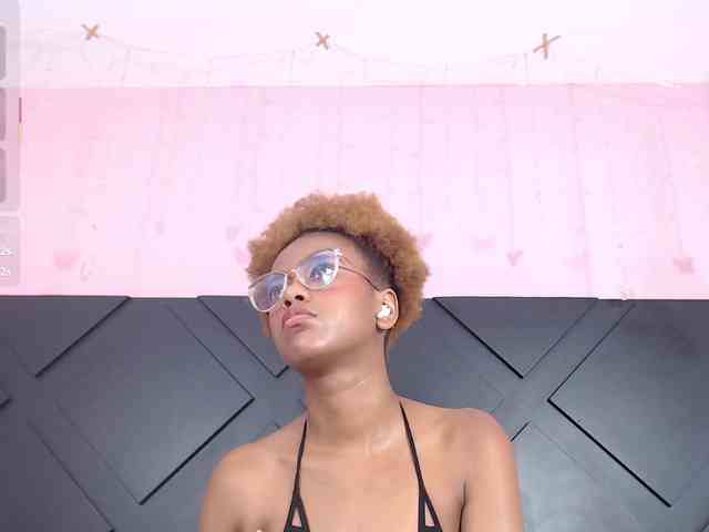 KinkyCutie webcam