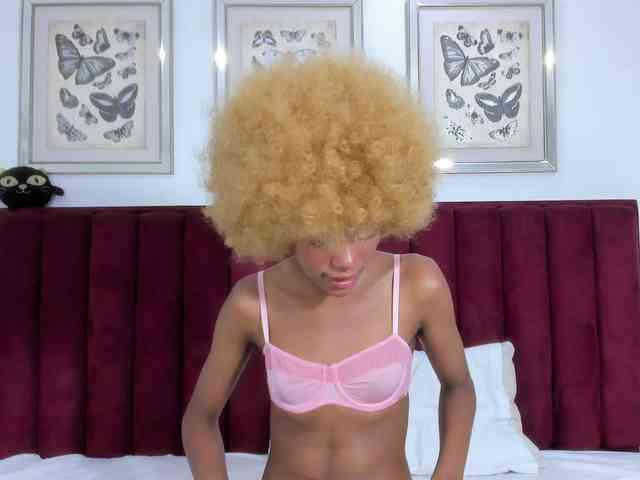 KinkyCutie webcam