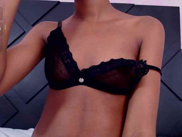 KinkyCutie webcam