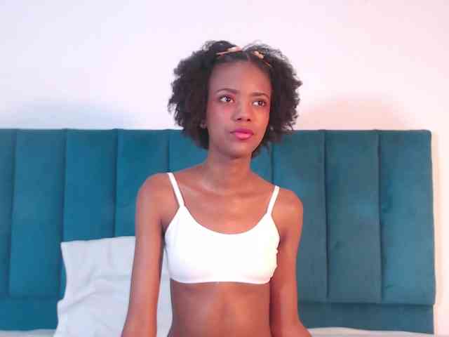 KinkyCutie webcam