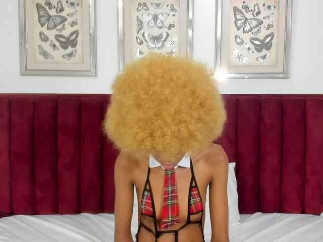 KinkyCutie webcam