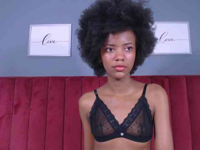KinkyCutie webcam