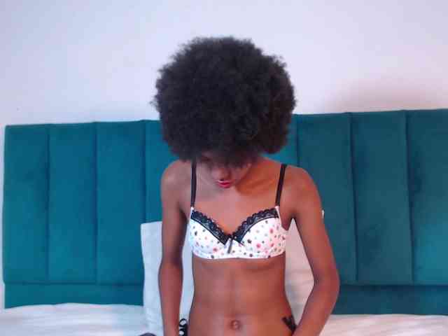 KinkyCutie webcam