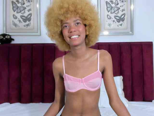 KinkyCutie webcam