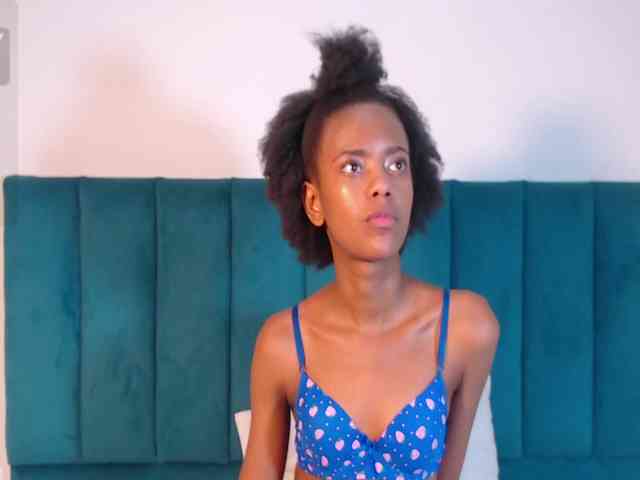 KinkyCutie webcam