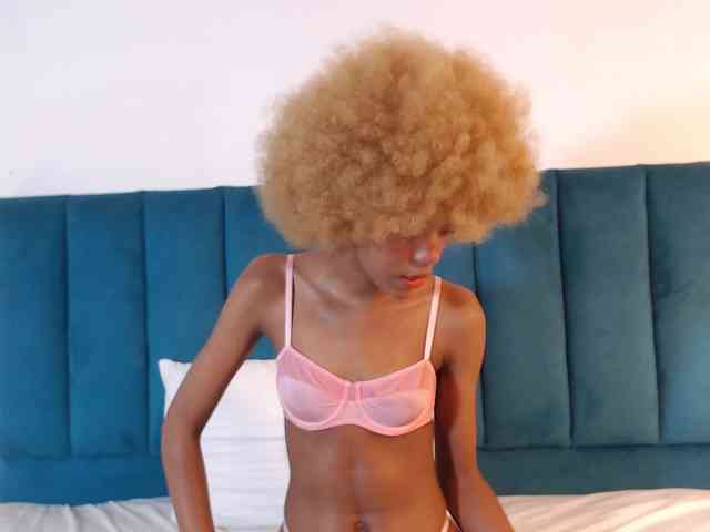 KinkyCutie webcam