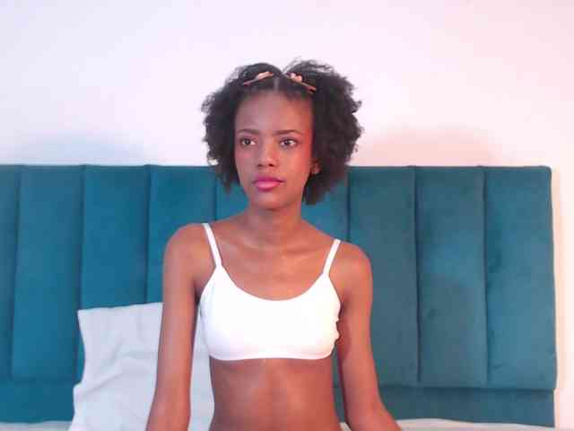 KinkyCutie webcam