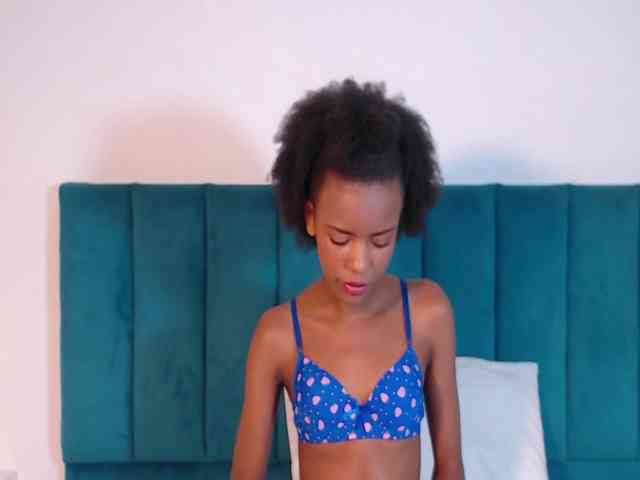 KinkyCutie webcam