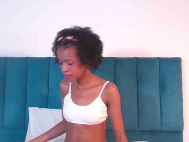 KinkyCutie webcam