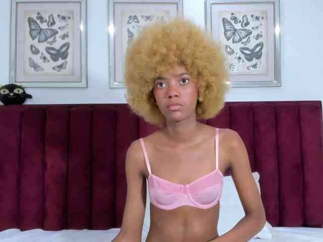 KinkyCutie webcam