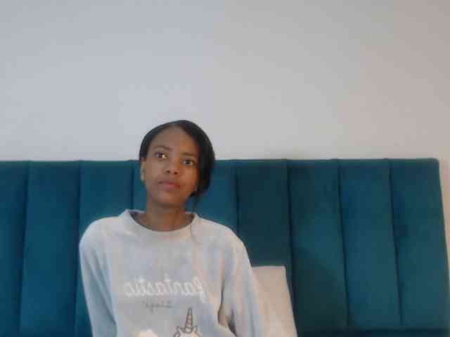 KinkyCutie webcam