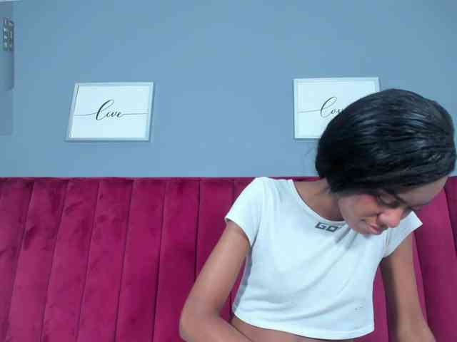 KinkyCutie webcam