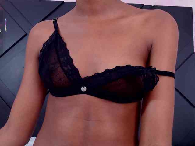 KinkyCutie webcam