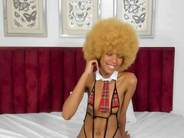 KinkyCutie webcam