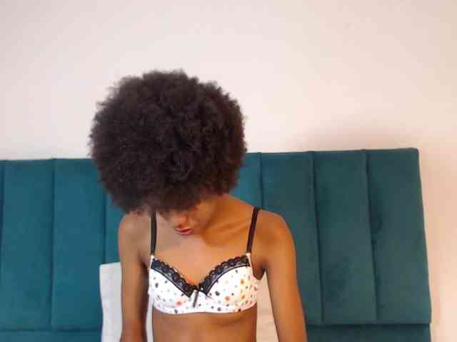 KinkyCutie webcam