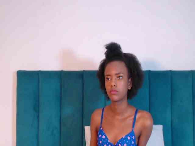 KinkyCutie webcam