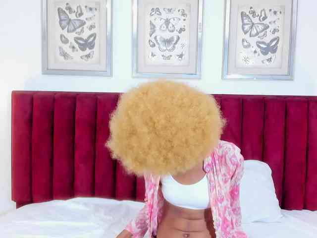 KinkyCutie webcam