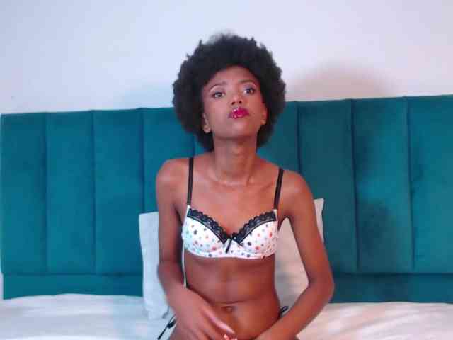 KinkyCutie webcam