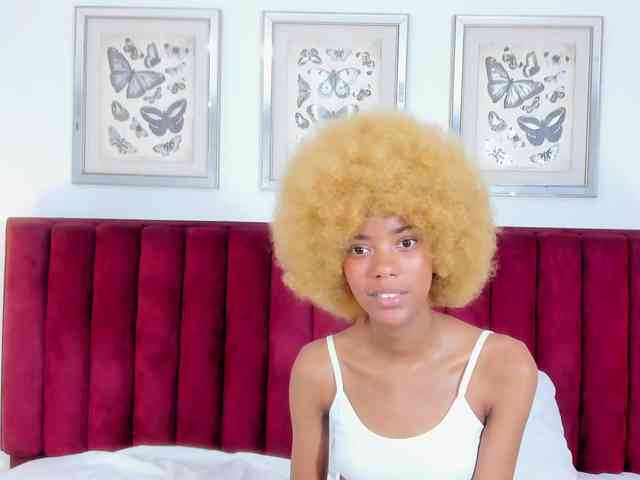 KinkyCutie webcam