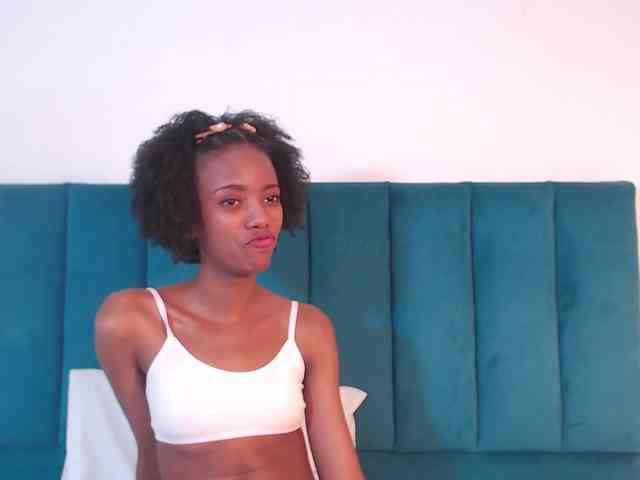 KinkyCutie webcam