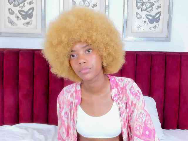 KinkyCutie webcam