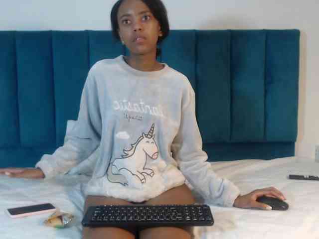 KinkyCutie webcam