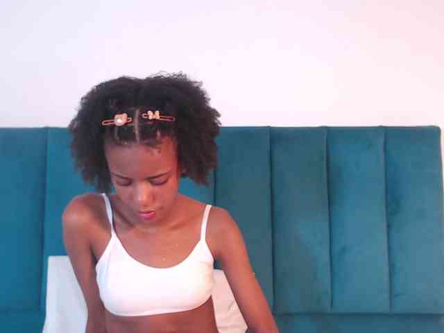 KinkyCutie webcam