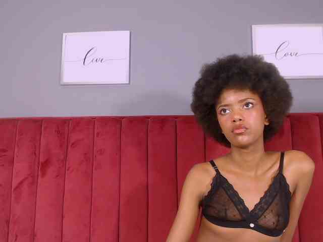 KinkyCutie webcam