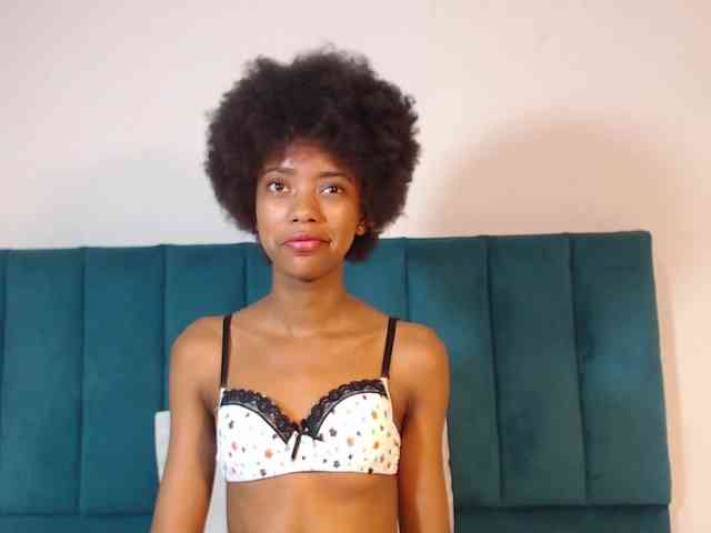 KinkyCutie webcam