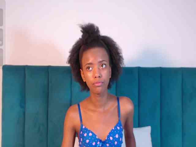 KinkyCutie webcam
