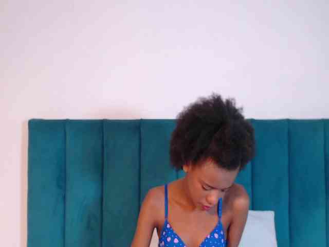KinkyCutie webcam