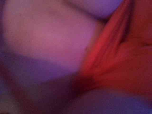 Gella-Rose webcam