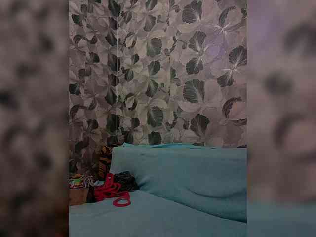 Gella-Rose webcam