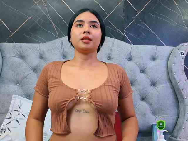 KiaraJazz webcam