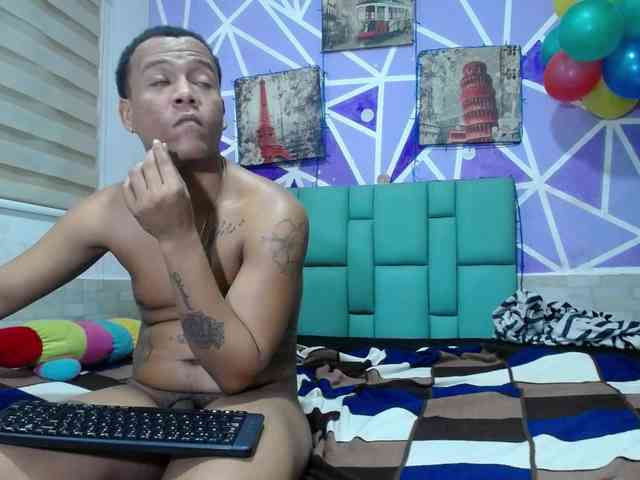 shantal-dominic Live Webcam on BongaCams