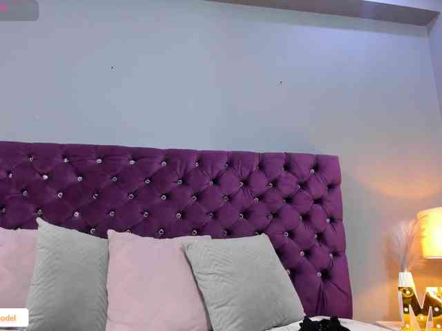 MauraGray webcam