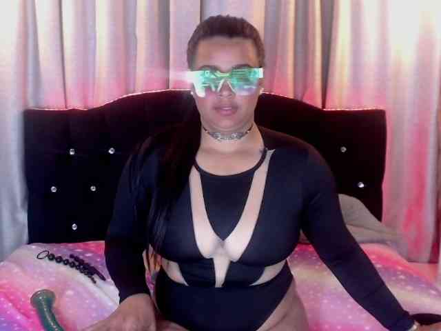 chiquihottie webcam