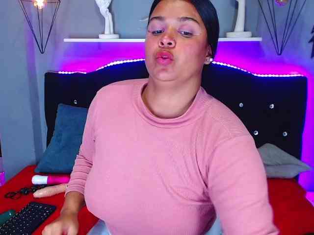 chiquihottie webcam