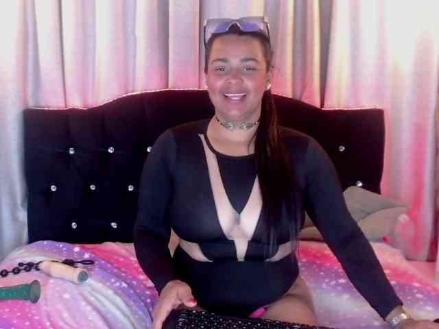 chiquihottie webcam