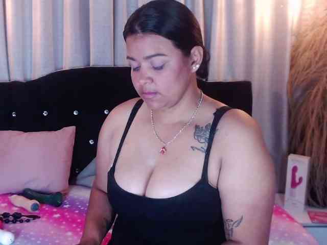 chiquihottie webcam