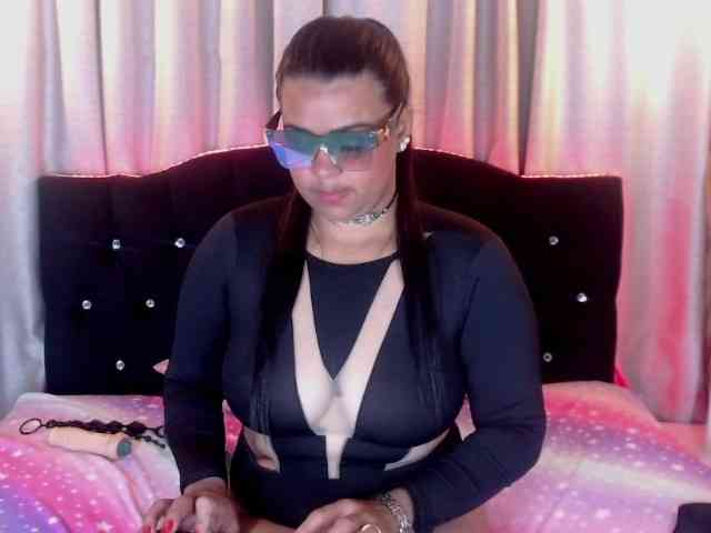 chiquihottie webcam