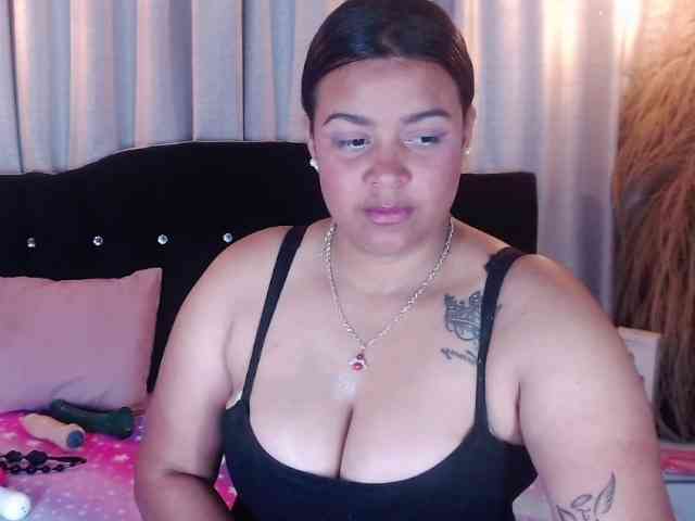 chiquihottie webcam
