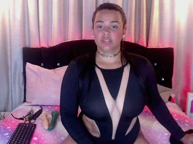 chiquihottie webcam