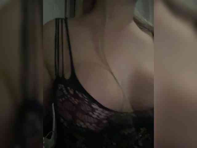 Nuevacachonda69 webcam