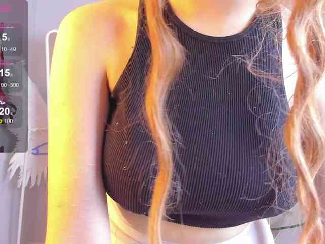 AmyHoneey webcam
